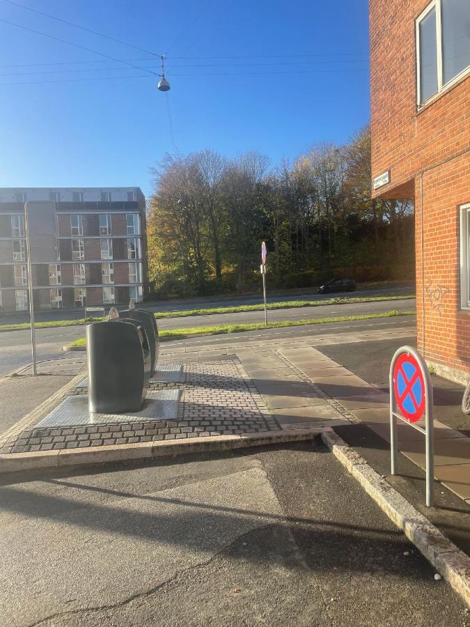 With Parking Possibility, Netflix & Near Attractions Lejlighed Århus