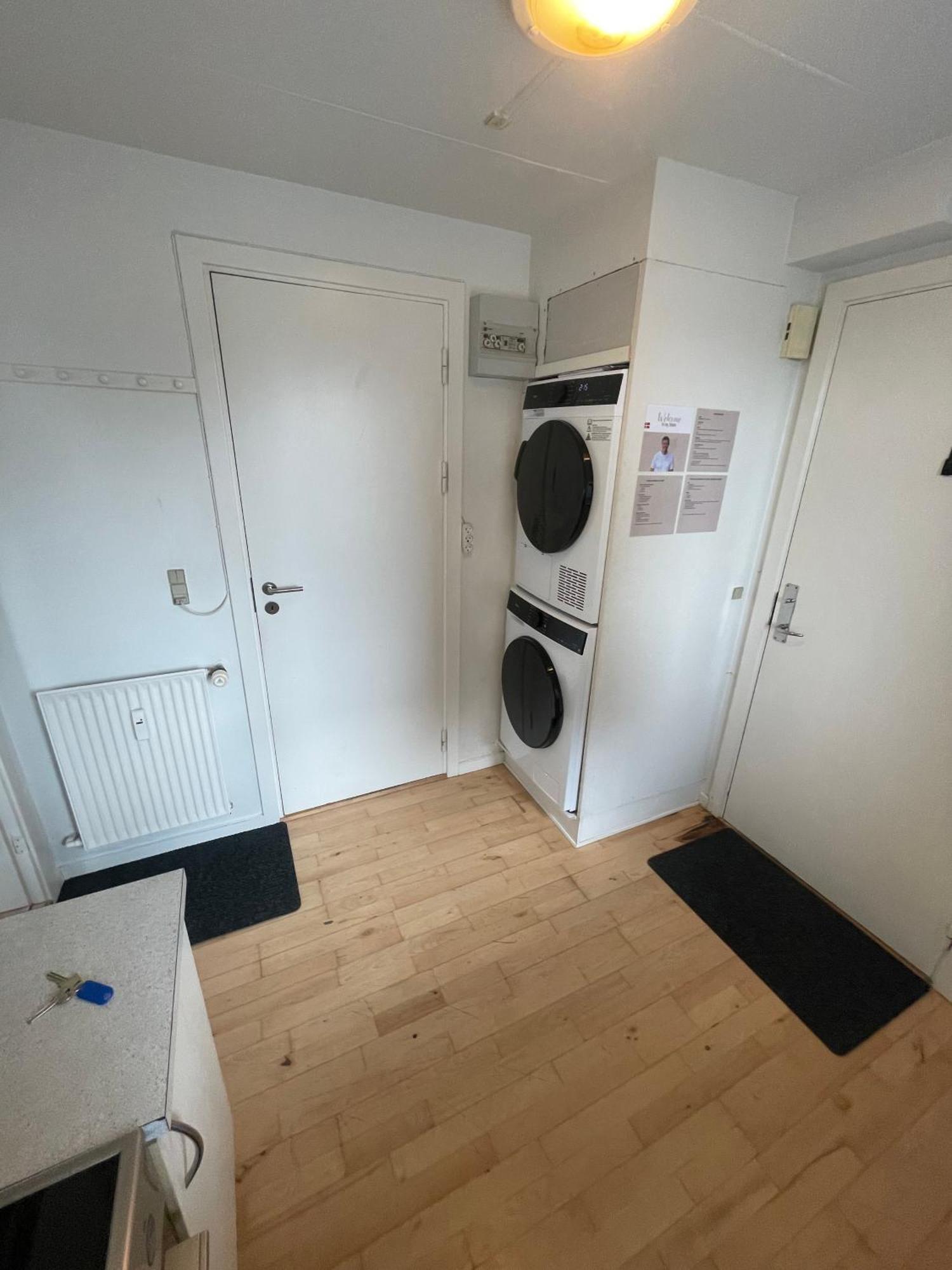 Apartment W Parking Possibility, Netflix & Near Attractions