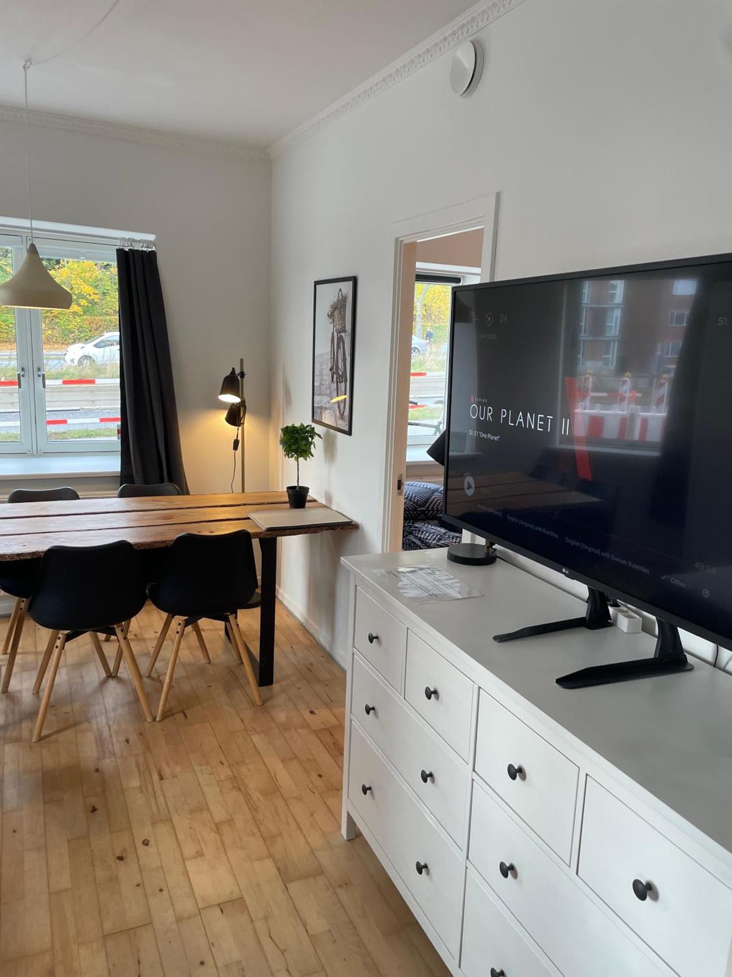 With Parking Possibility, Netflix & Near Attractions * Århus