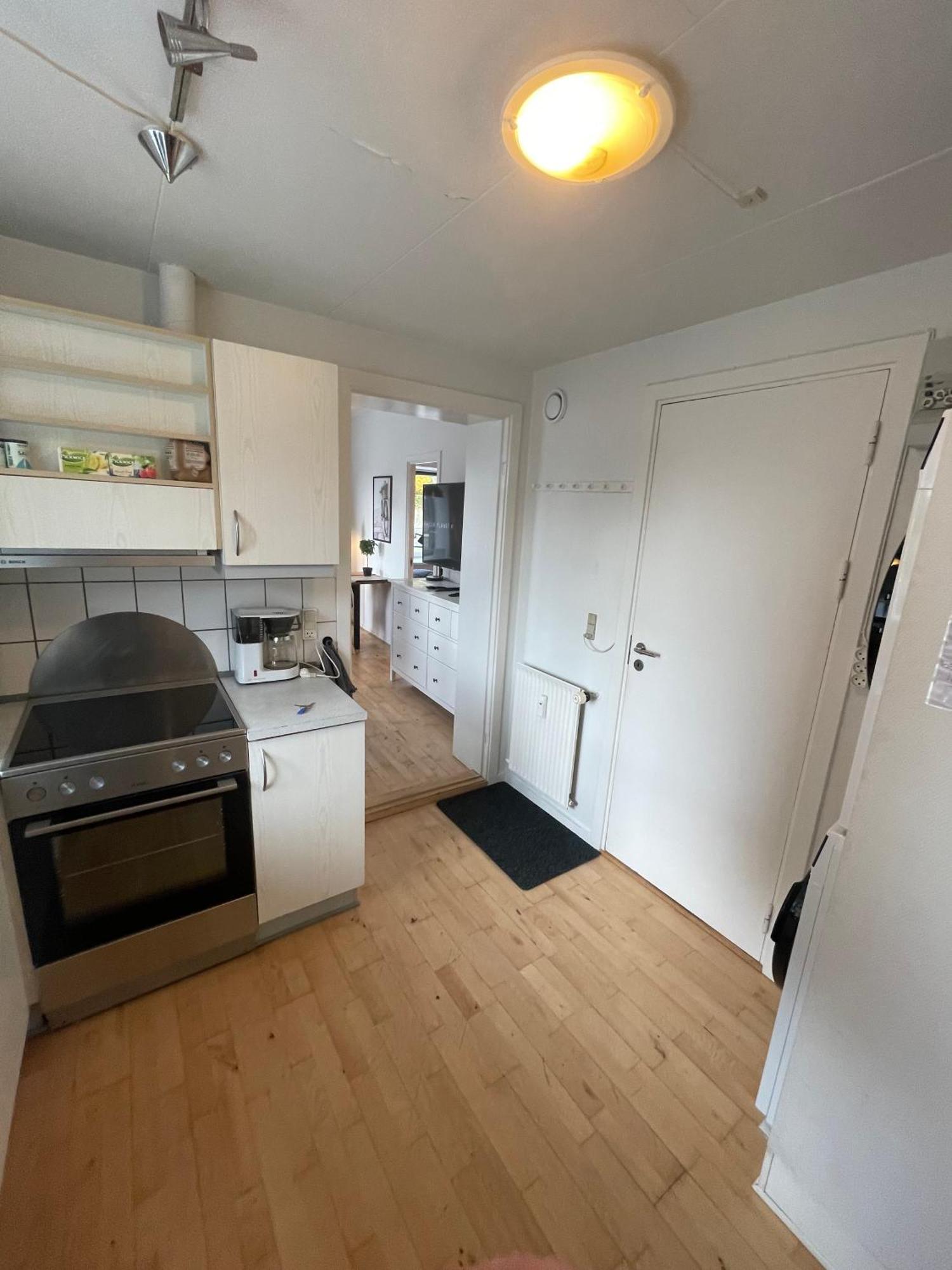 With Parking Possibility, Netflix & Near Attractions Lejlighed Århus